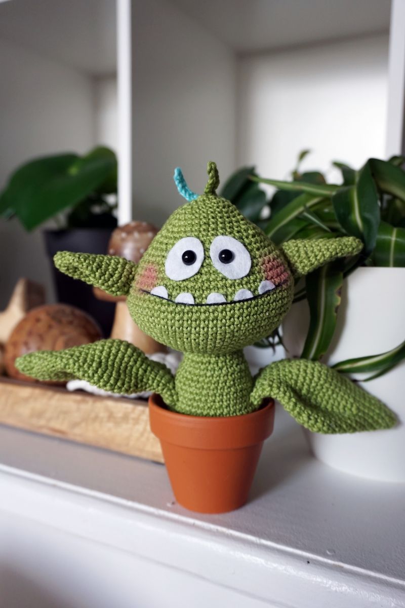 Blog-Inhaltsbild für 'Häkelanleitung Fleischfressende Pflanze "Gisbert"'